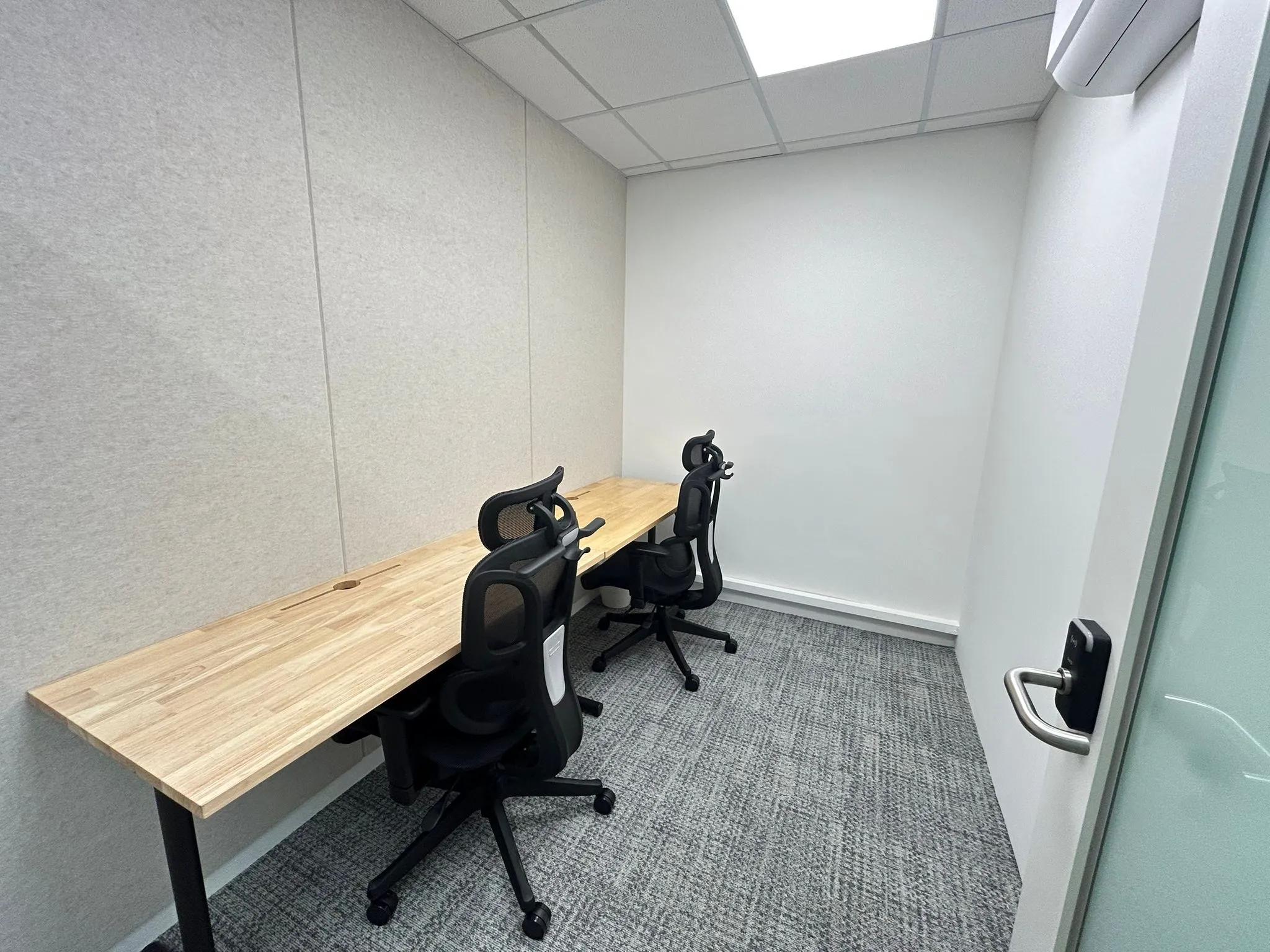 2 Pax Day Office