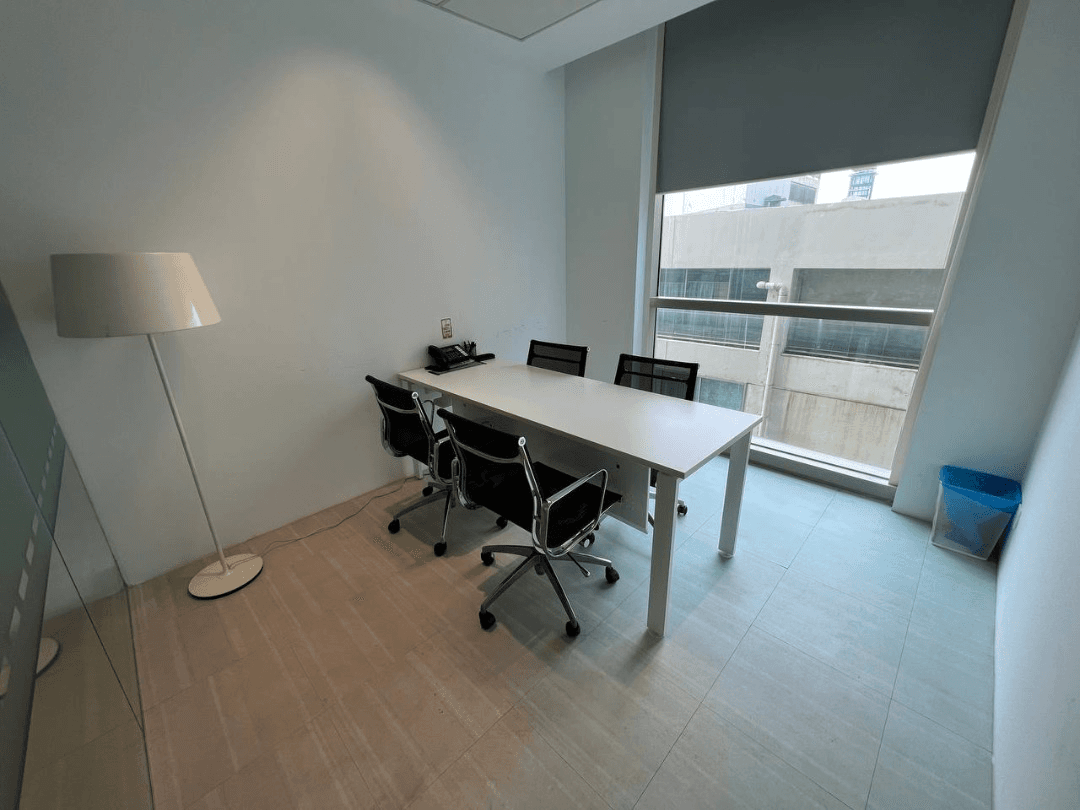 Executive Room (Window) (Monthly)