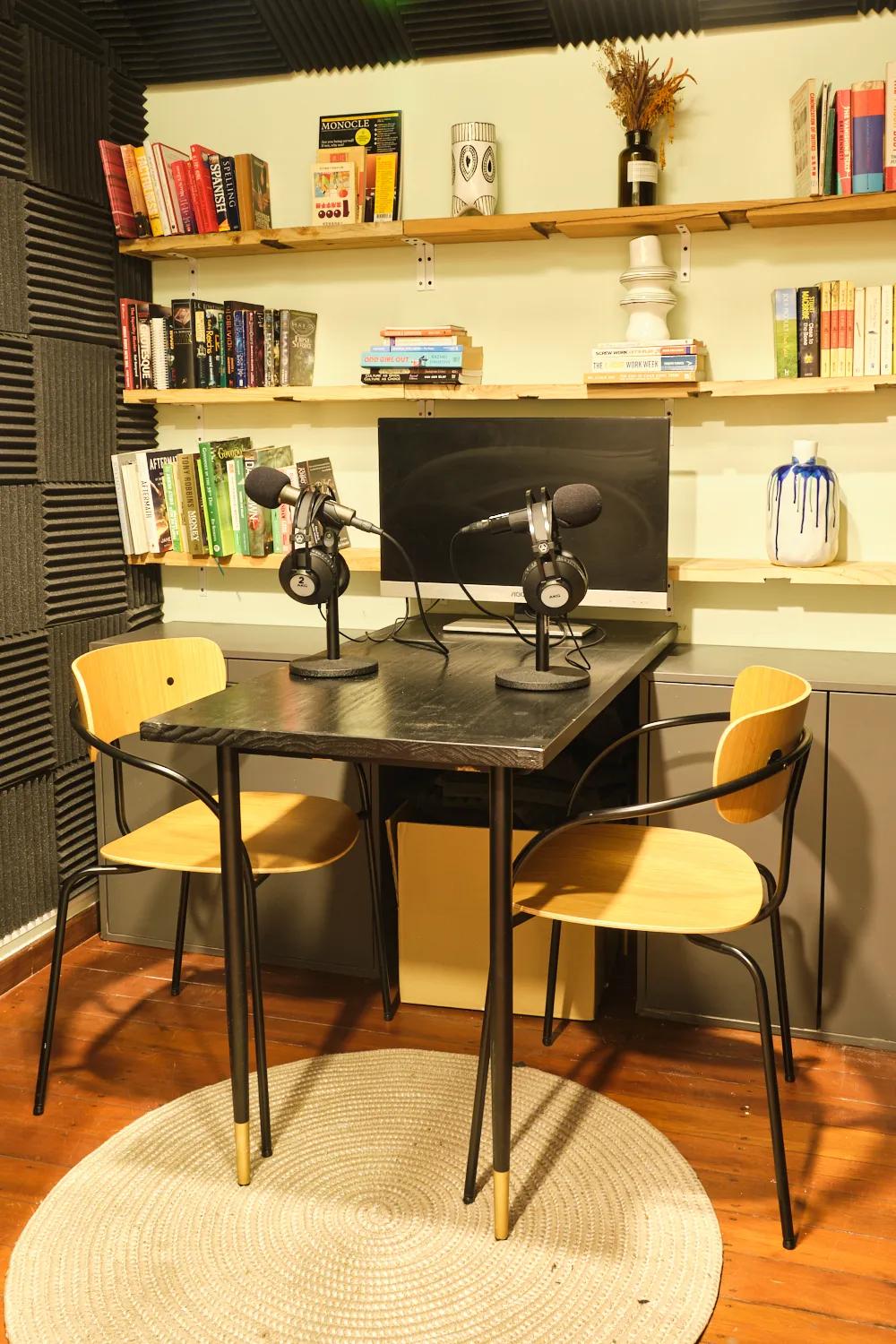 Starling (Podcast Room)