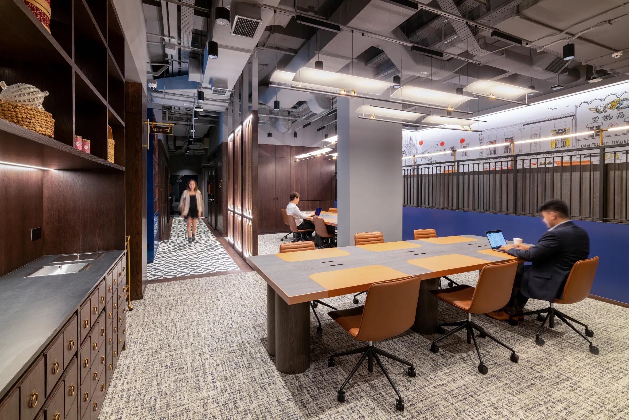 Hot Desk