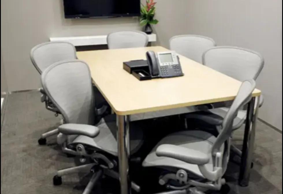 Meeting Room 17B